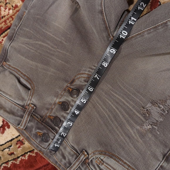 2/40 NWT Grey distressed jeans - Picture 9 of 13